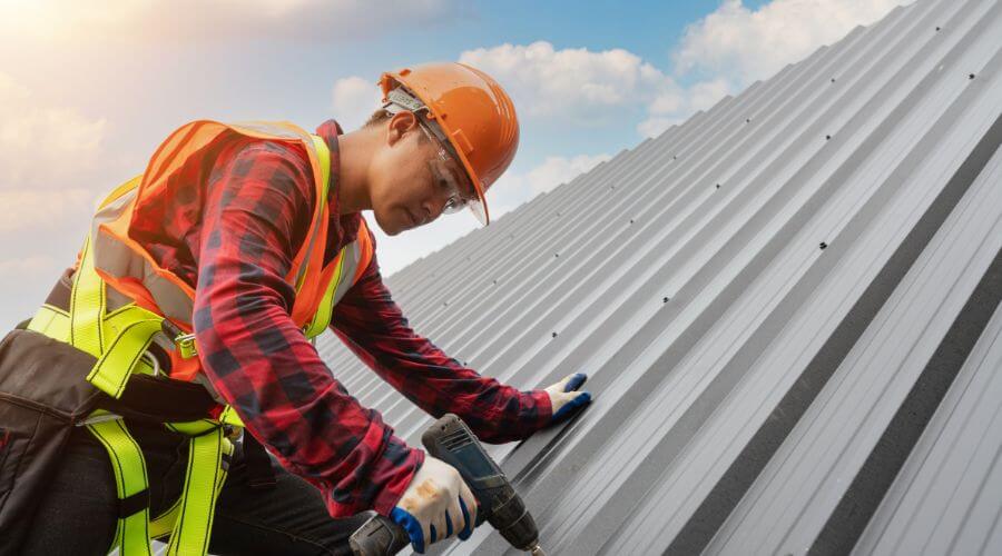 Professional Emergency Roof Repairs services in Maxwelton, WV